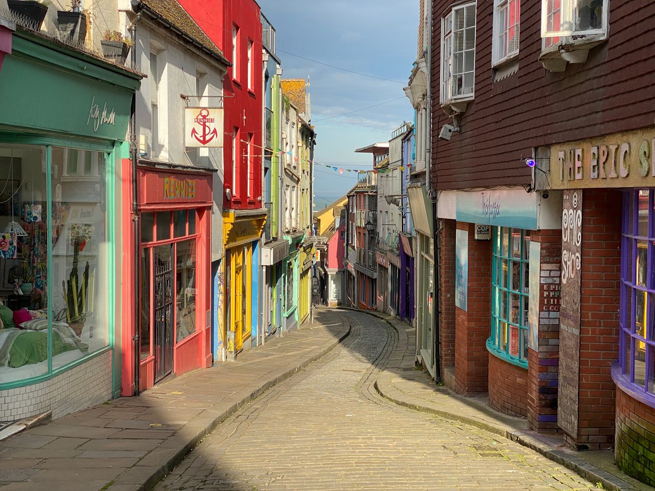 Folkestone 福克斯通旅遊攻略:英國海邊藝術小鎮景點、交通、餐廳|倫敦近郊一日遊 - 第1張圖 Folkestone 福克斯通旅遊攻略:英國海邊藝術小鎮景點、交通、餐廳|倫敦近郊一日遊