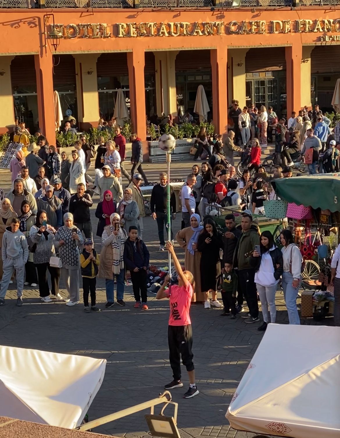 【摩洛哥】不眠廣場看日落最佳位置推薦|馬拉喀什 Jemaa el-Fnaa - 第17張圖