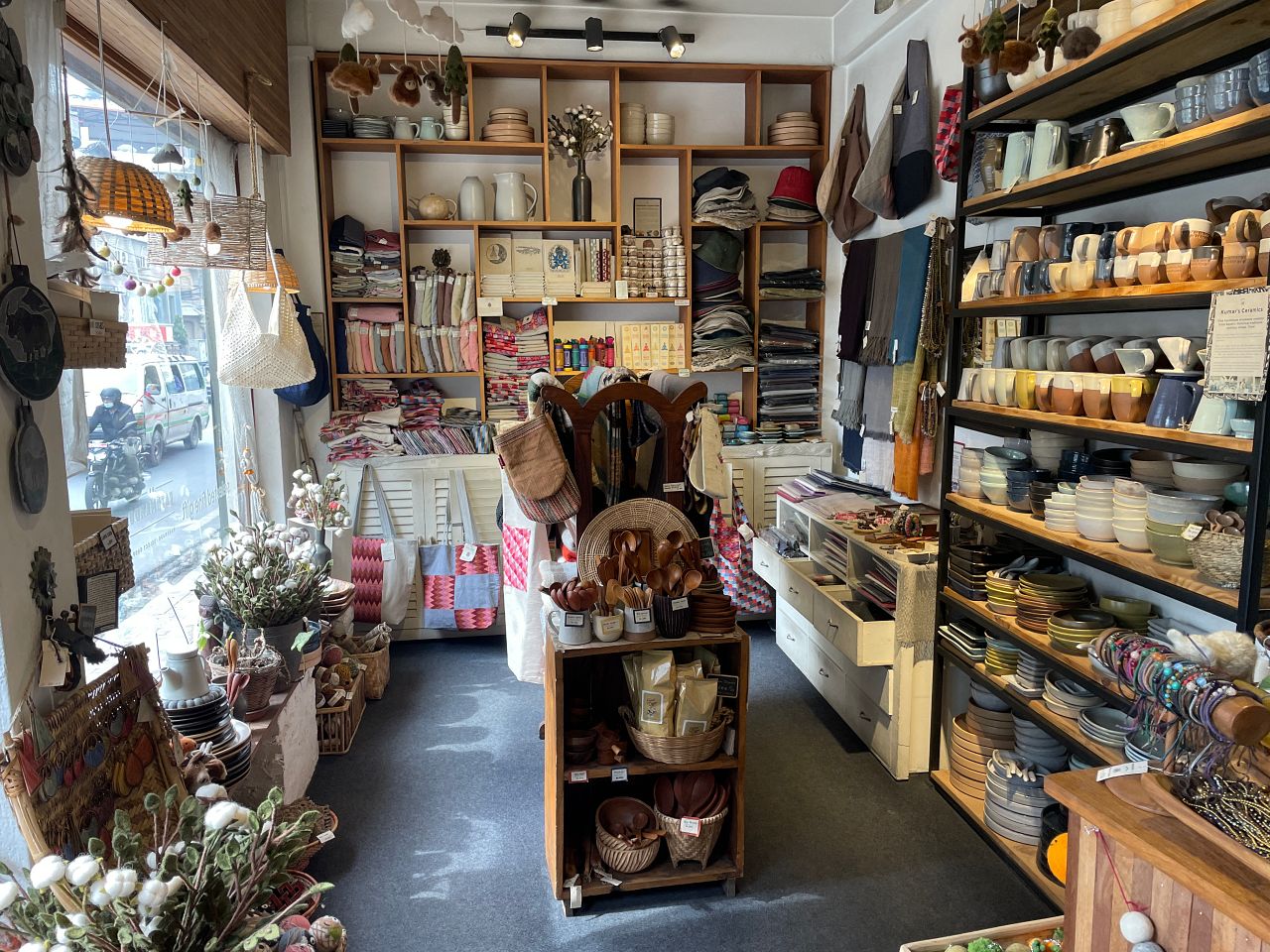 尼泊爾手工藝店推薦|Maison de Kathmandu 加德滿都必逛質感選物店 - 第1張圖 Maisondekathmanduimg 2015