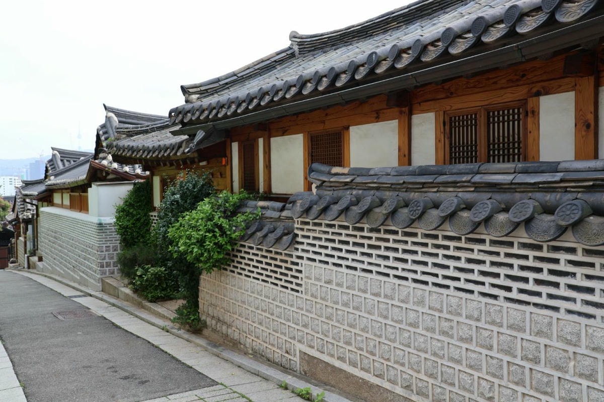 【韓國首爾】北村韓屋村攻略|北村八景、交通、開放時間、周圍美食推薦 - 第21張圖 Bukchonhanokimg 0424