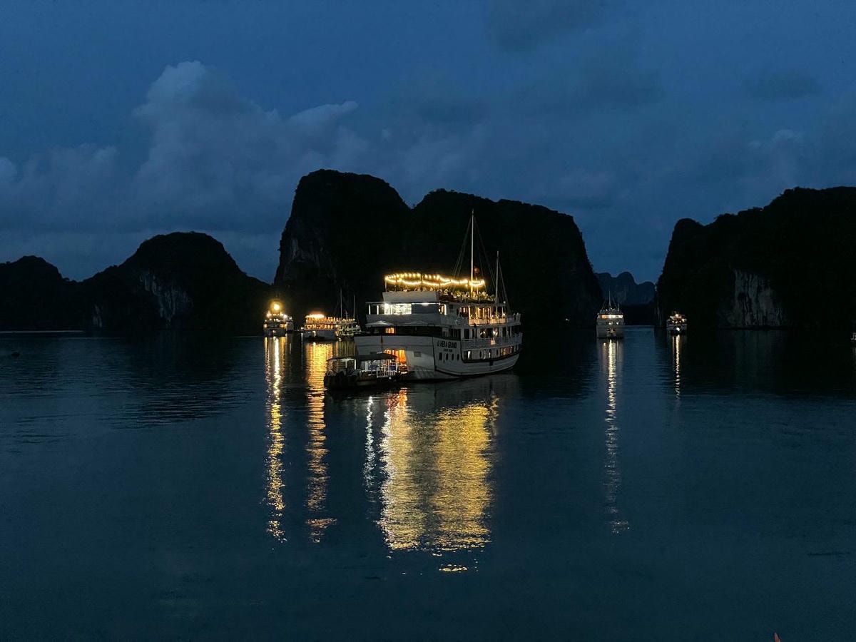 下龍灣郵輪行程全攻略|兩天一夜郵輪體驗分享、景點玩法推薦、從河內怎麼出發最方便? - 第15張圖 Halongbayimg 7518