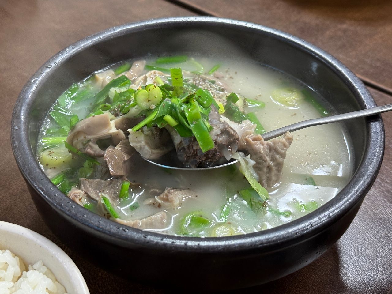 【清州六街市場必吃】新家德血腸湯飯 새가덕순대|在地人推薦的湯飯和炒肥腸 - 第12張圖 Saegadeoksundaeimg 5867