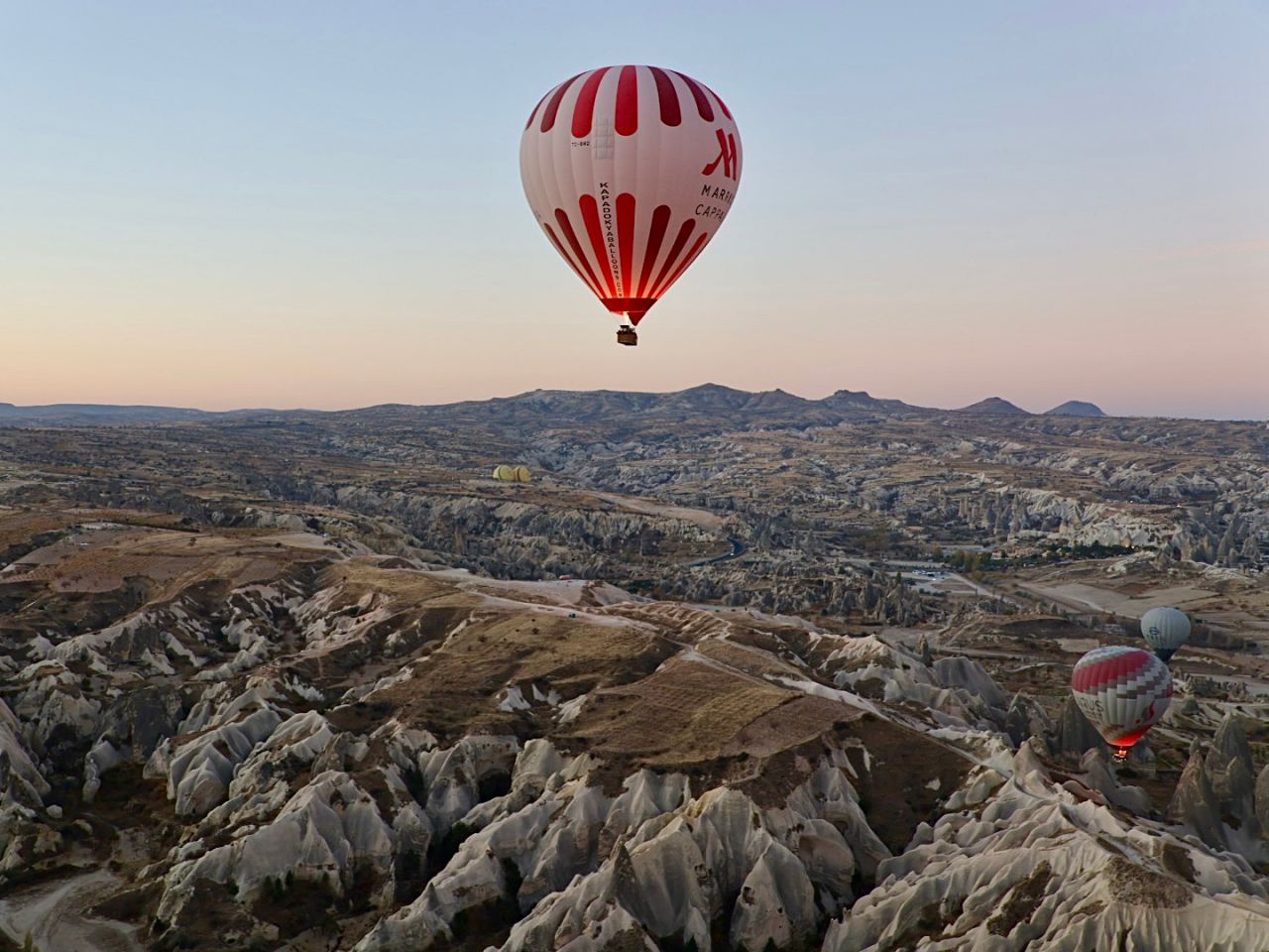 卡帕多奇亞熱氣球完整攻略｜季節、預訂方式、注意事項、心得與追熱氣球景點