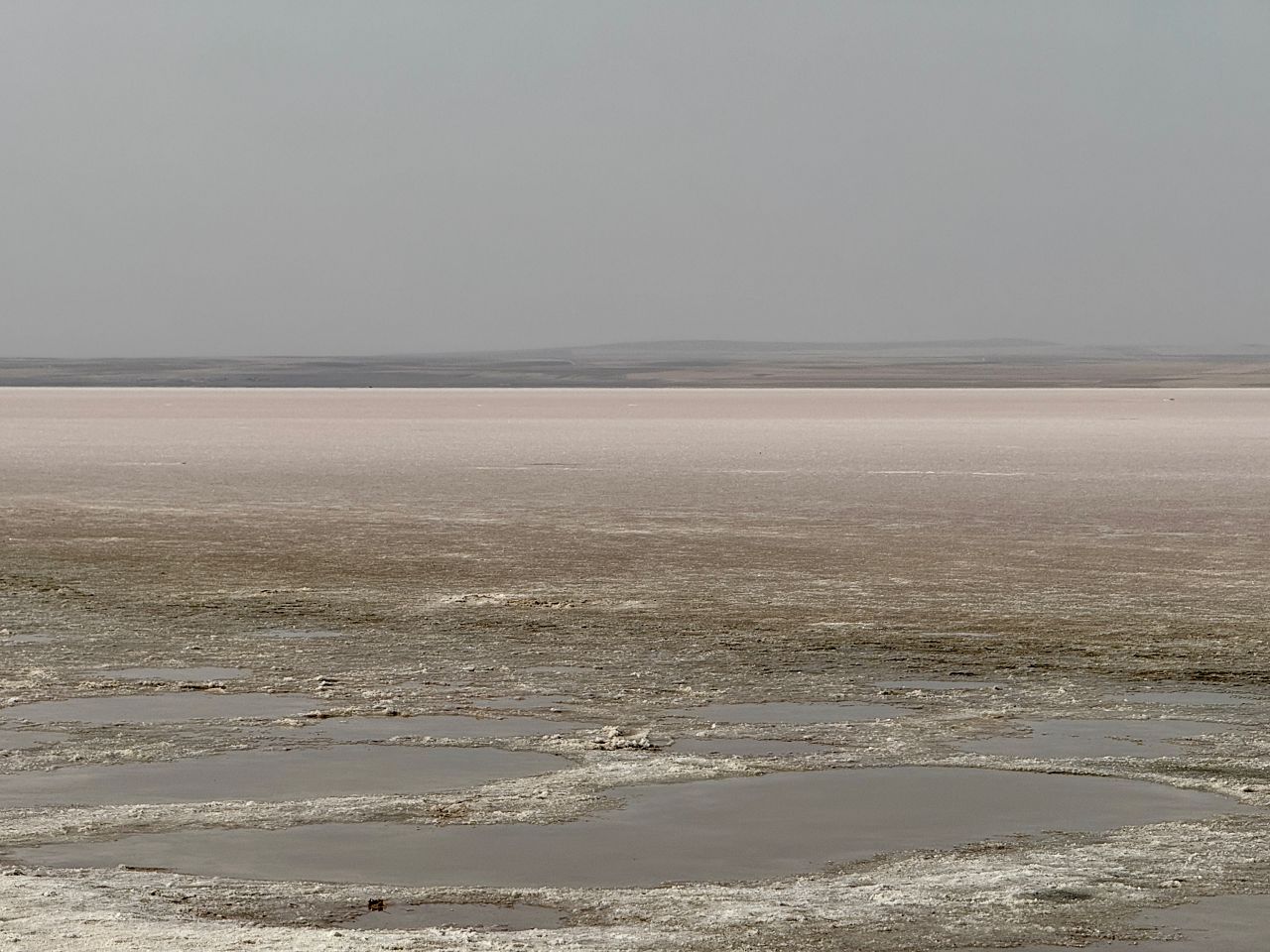 土耳其圖茲湖 (Tuz Gölü) 超完整攻略：粉紅湖季節、天空之鏡、交通與心得