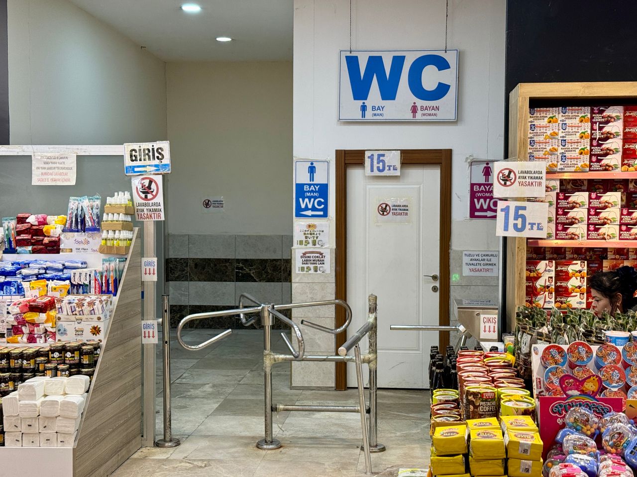 土耳其圖茲湖 (Tuz Gölü) 超完整攻略：粉紅湖季節、天空之鏡、交通與心得