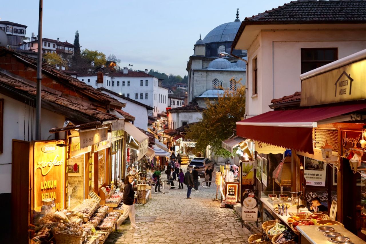 土耳其番紅花城 Safranbolu 旅遊攻略｜交通、鄂圖曼建築、必去景點、老城散步心得與體驗