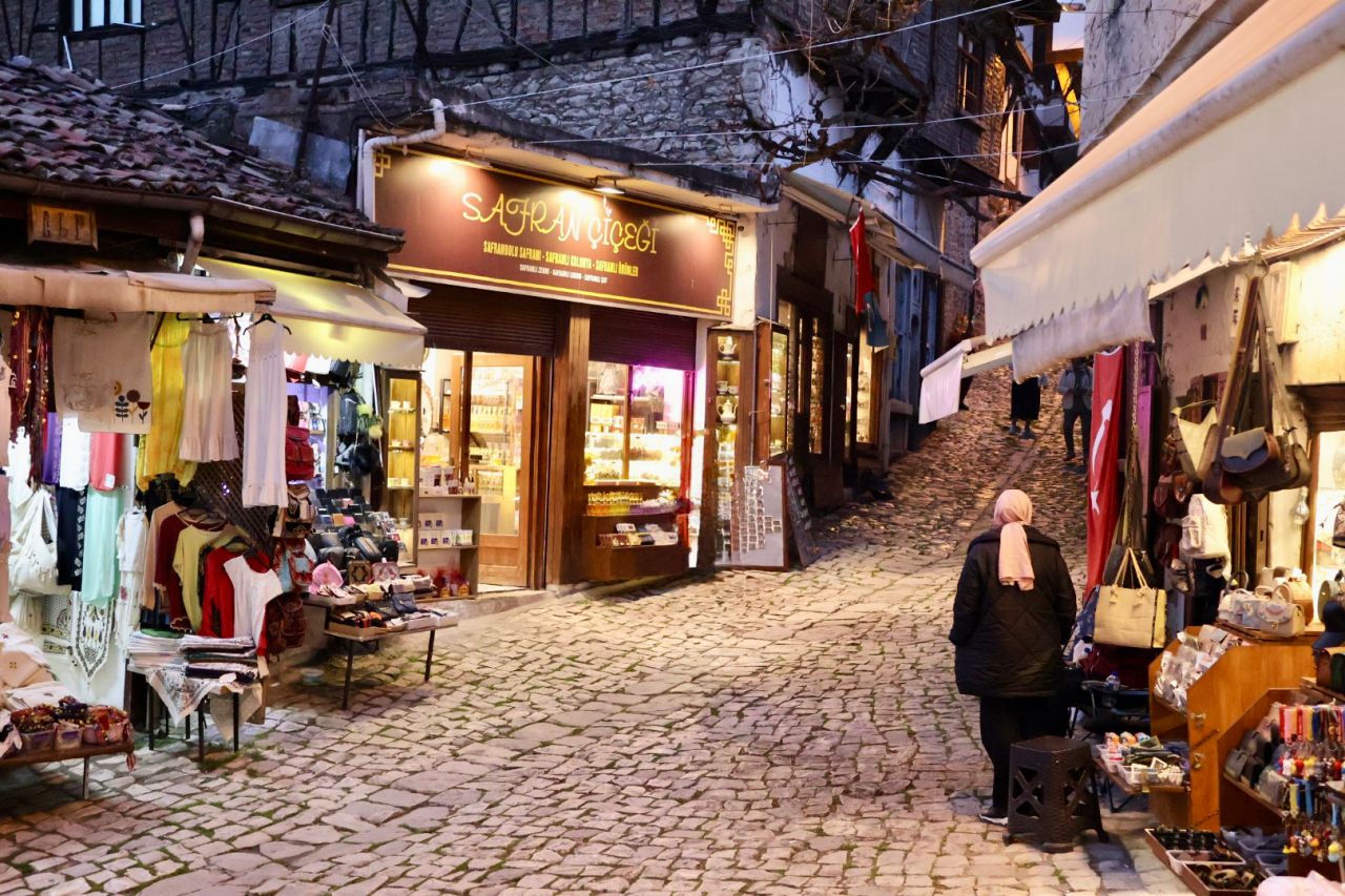 土耳其番紅花城 Safranbolu 旅遊攻略｜交通、鄂圖曼建築、必去景點、老城散步心得與體驗