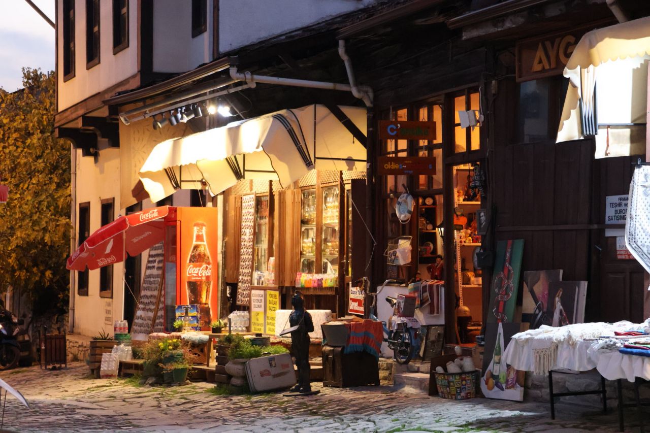 土耳其番紅花城 Safranbolu 旅遊攻略｜交通、鄂圖曼建築、必去景點、老城散步心得與體驗