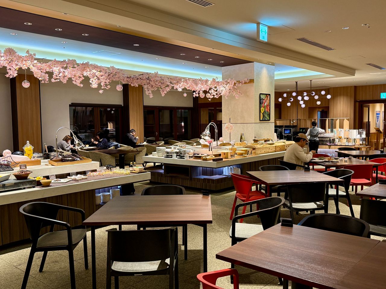 THE PLATE 自助餐晚餐
