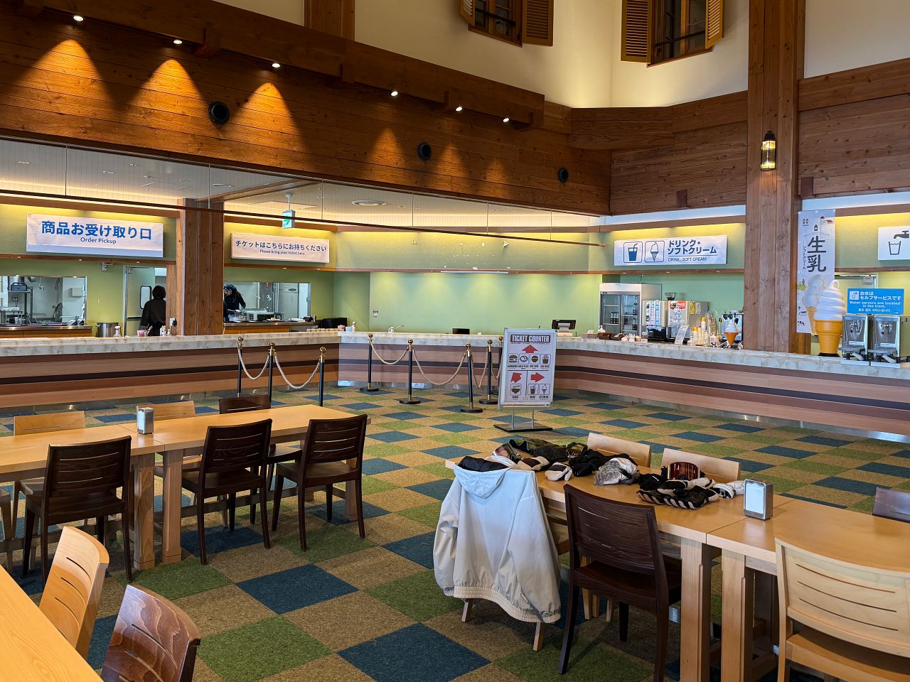 Zendana Station 的 Food Court
