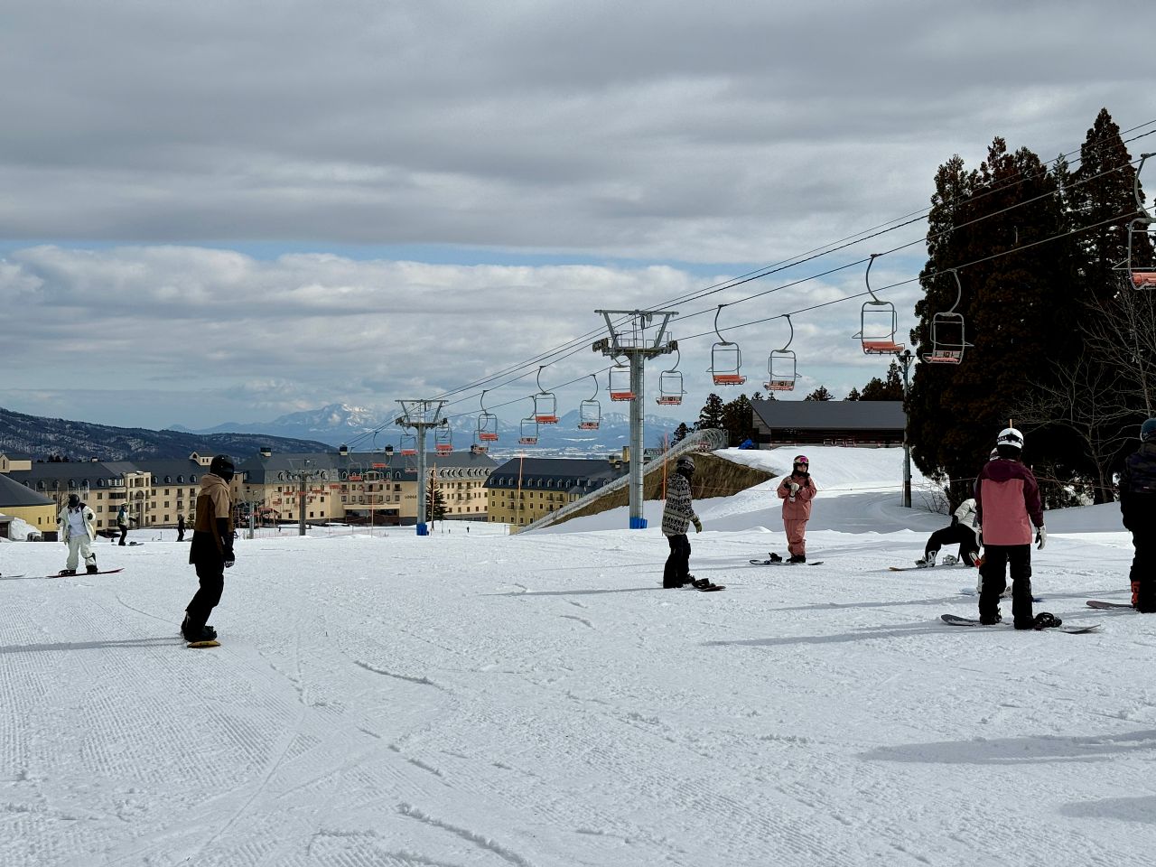 新井樂天雪場