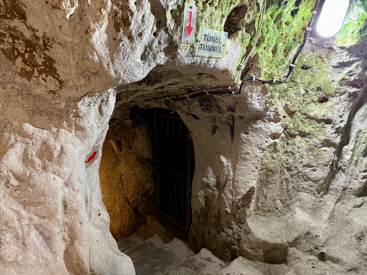 德林克尤地下城攻略｜卡帕多奇亞最深地下城，門票、參觀路線與歷史完整介紹
